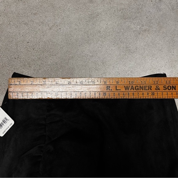 NWT Free People Ava's Vegan Mini Skirt Black Suede Ruched Side Size 4 - Picture 4 of 7